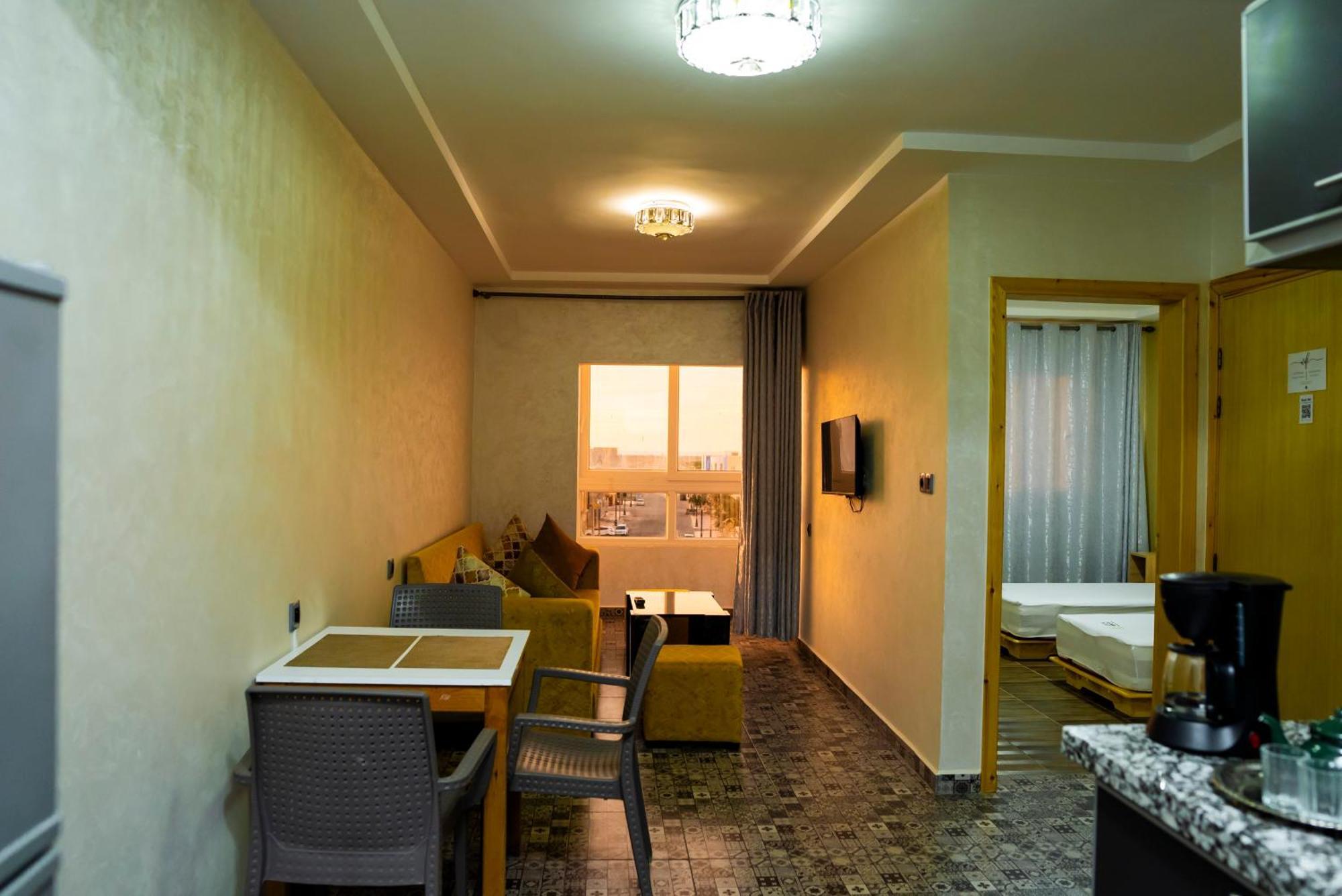 Lilia Quest Apartment Дакла Екстериор снимка